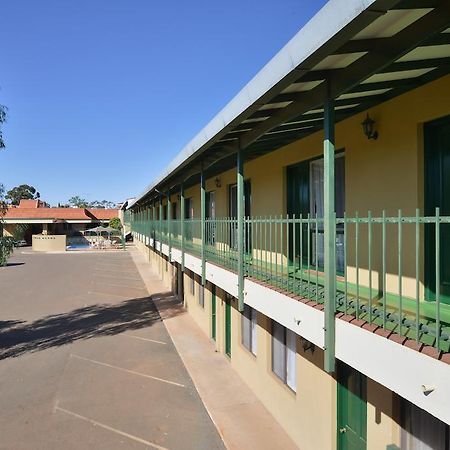 The Tower Hotel Kalgoorlie Extérieur photo