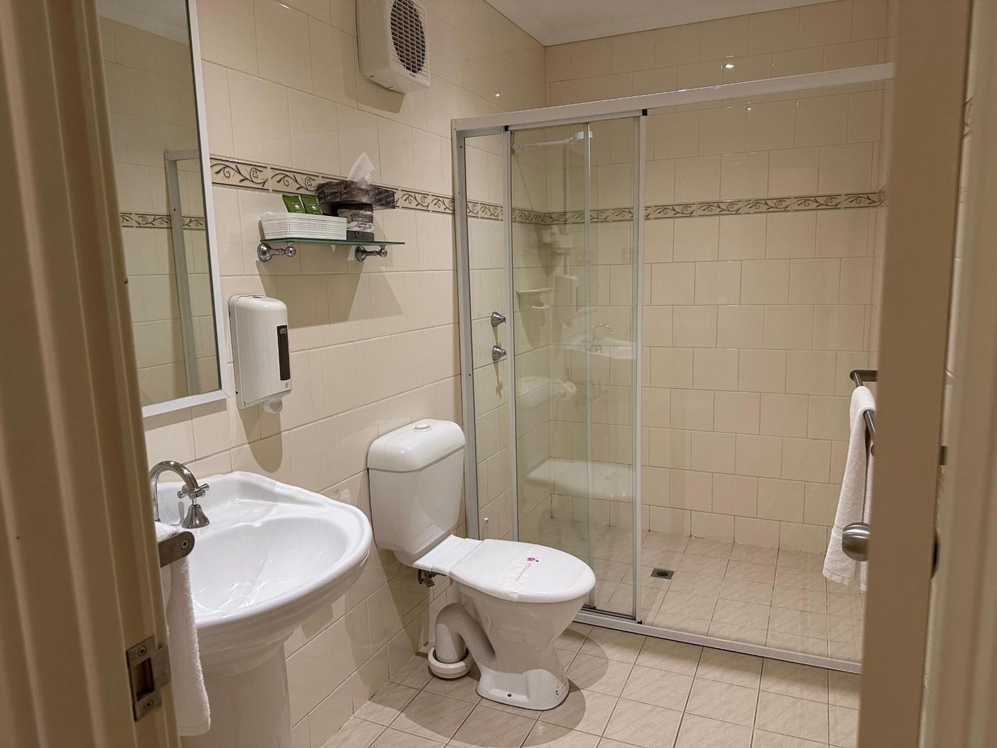 The Tower Hotel Kalgoorlie Extérieur photo