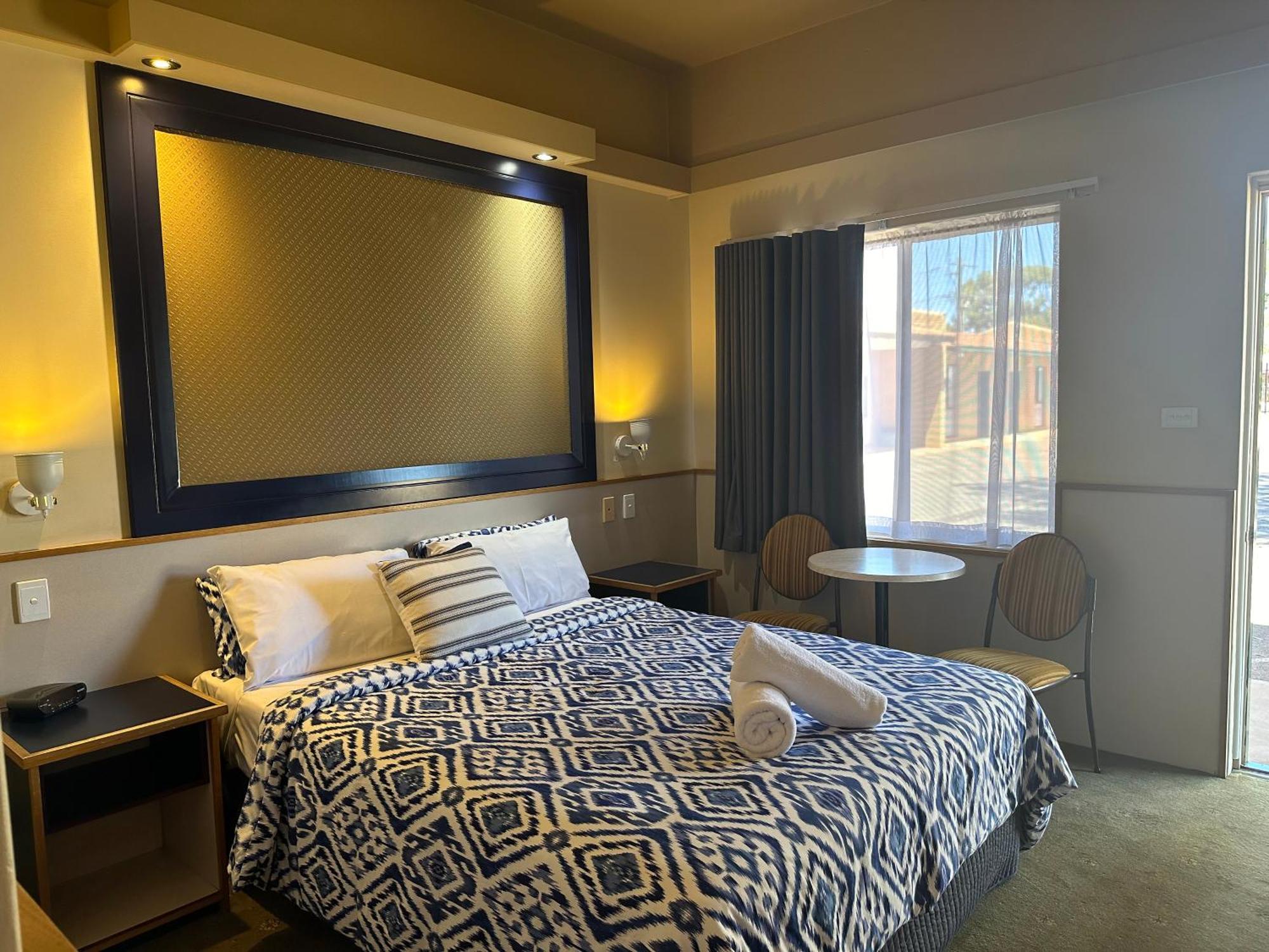 The Tower Hotel Kalgoorlie Extérieur photo
