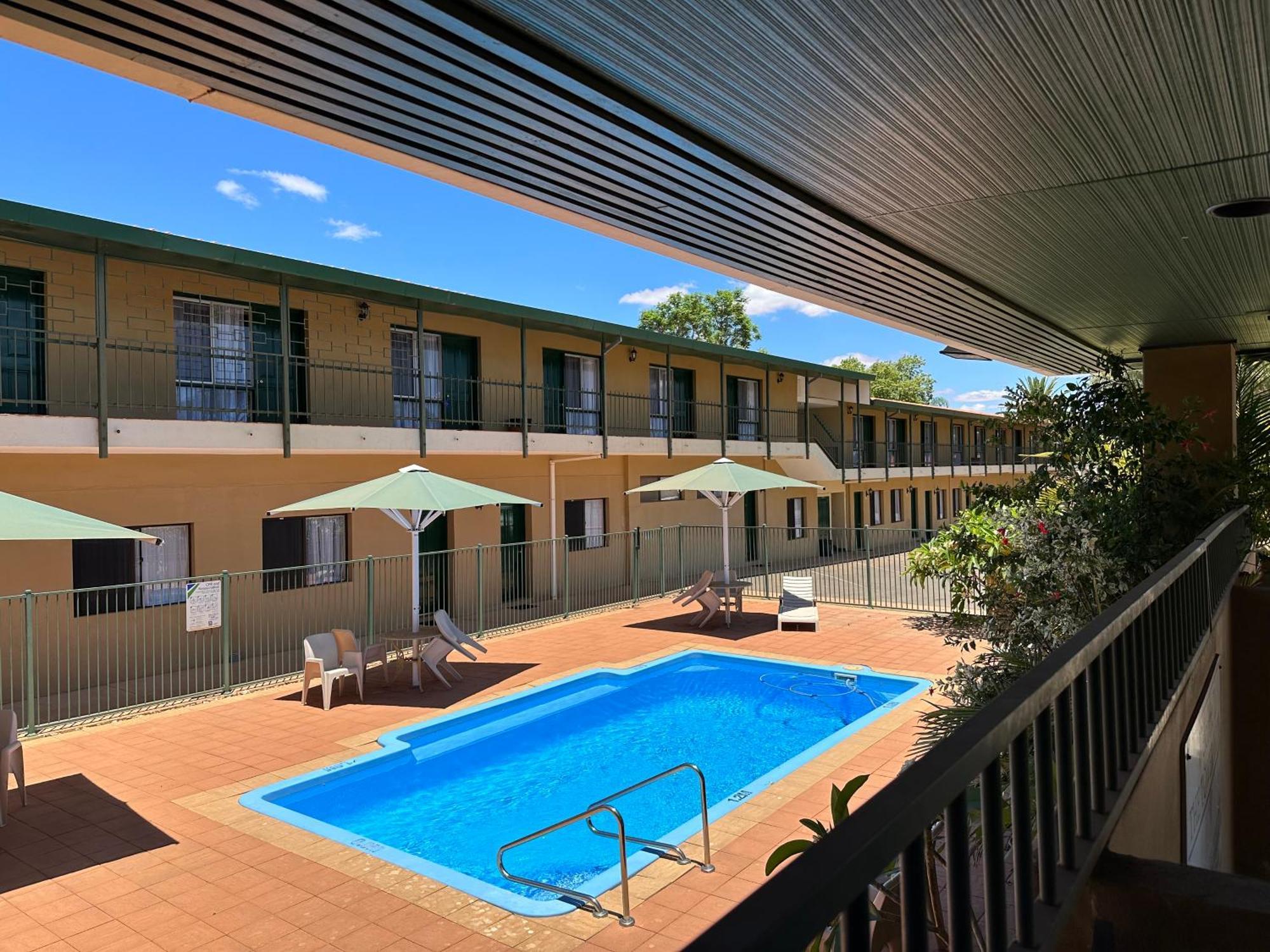 The Tower Hotel Kalgoorlie Extérieur photo