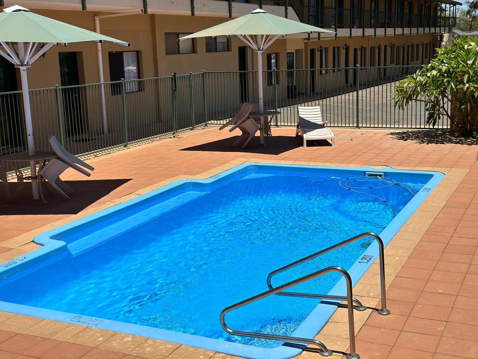 The Tower Hotel Kalgoorlie Extérieur photo