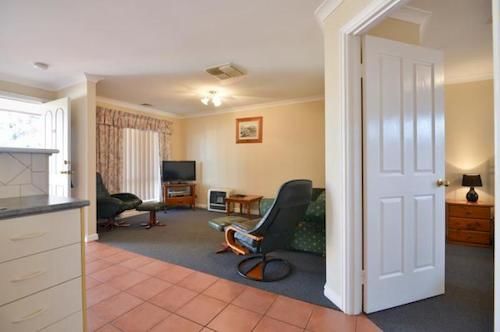 The Tower Hotel Kalgoorlie Extérieur photo